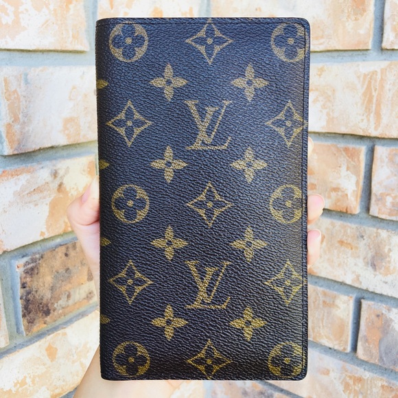 Louis Vuitton Handbags - Louis Vuitton wallet check book holder